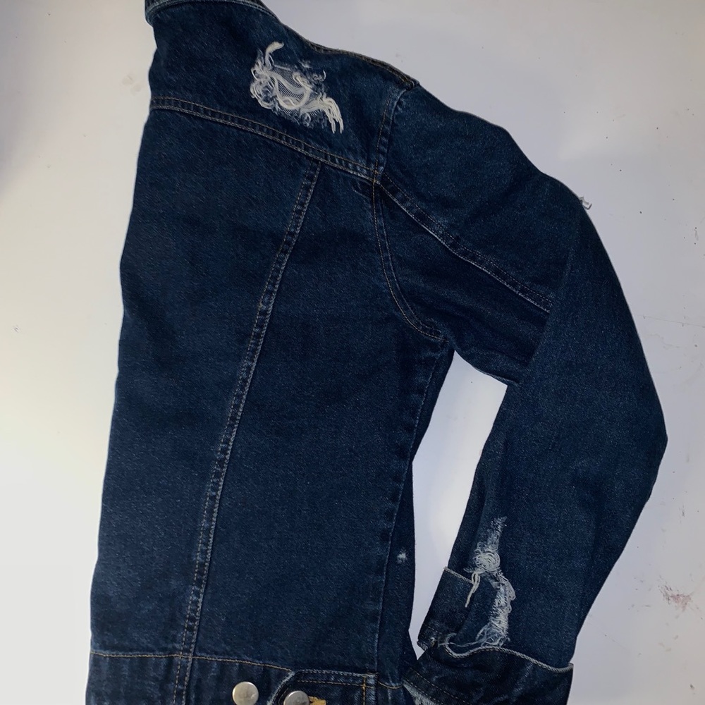 Destroyed jean jacket - Picture 5 of 5